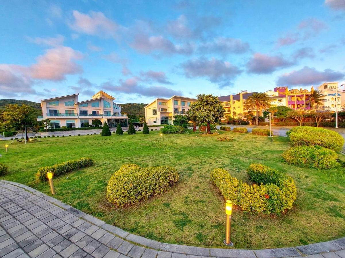 墾丁椰林 海灘文旅 Hotel Cape Eluanbi Exterior photo