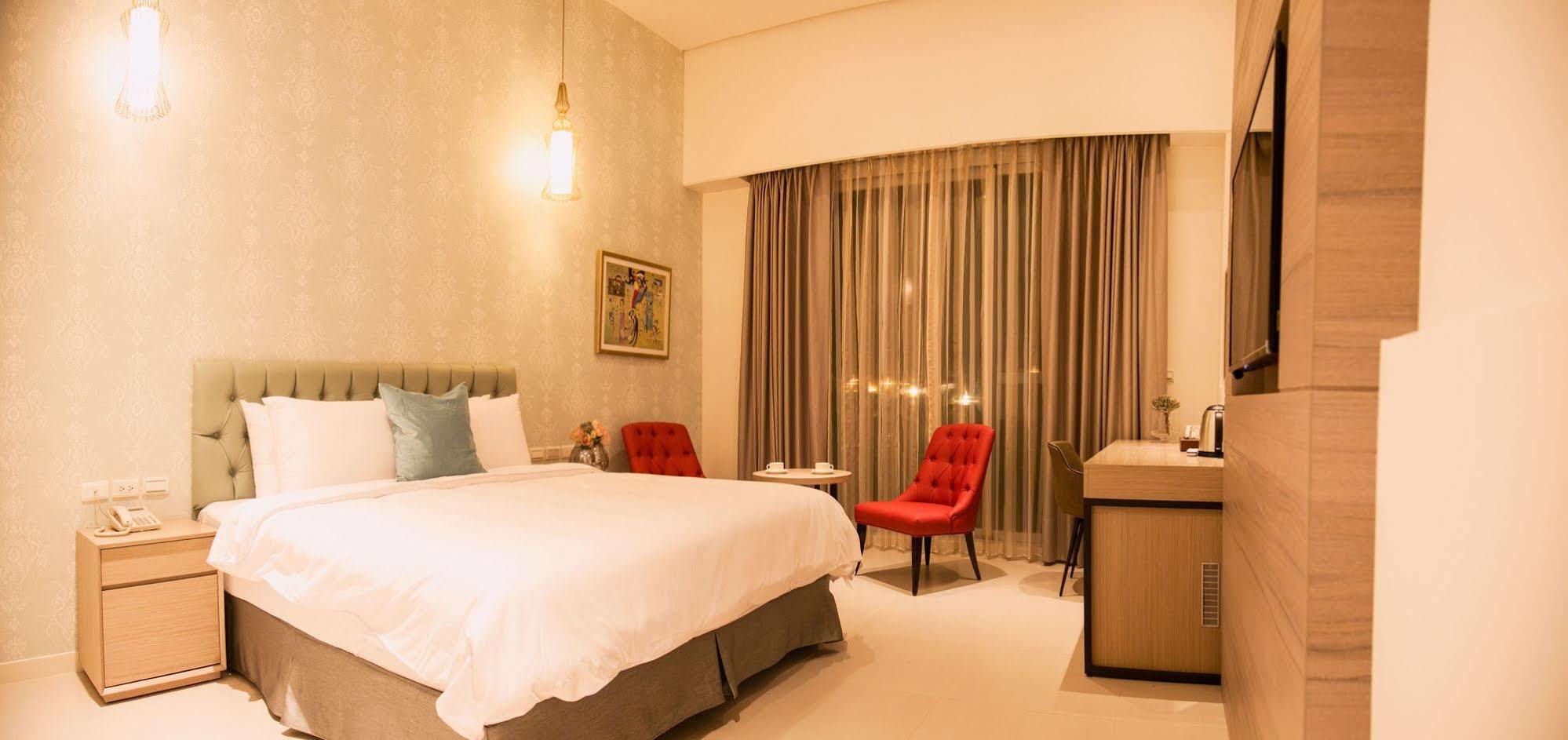 墾丁椰林 海灘文旅 Hotel Cape Eluanbi Exterior photo